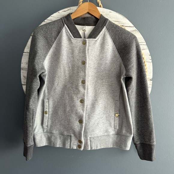 Women’s Under Armour  Jacket - Picture 9 of 9